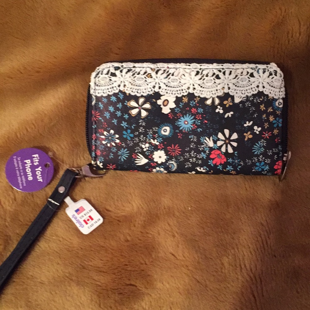 New wristlet/wallet from Claire’s